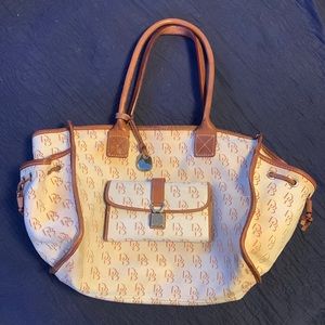 Fabric Dooney and wallet